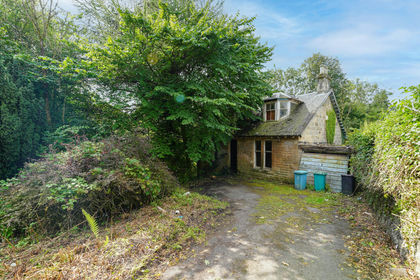 Derelict property for sale in Cumbernauld and Kirkintilloch