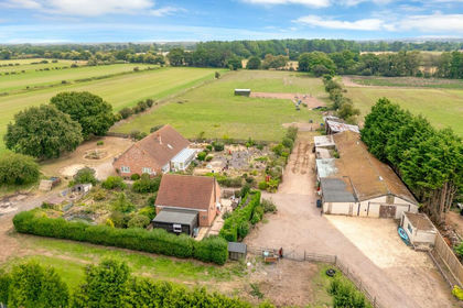 5.7 acres of Equestrian property for sale in Girton