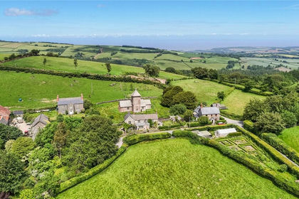 3.2 acres of House with Land for sale in Treborough