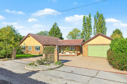 3.9 acres of House with Land for sale in Rawreth