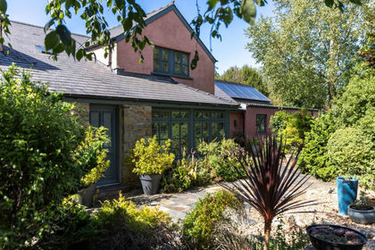 35 acres of Country Estate for sale in Cwm Gwaun