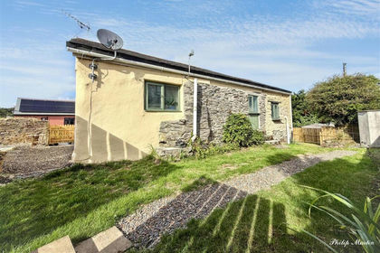 Barn Conversion for sale in Tregony with Cuby