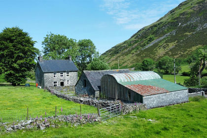 210 acres of Farm for sale in Tregaron