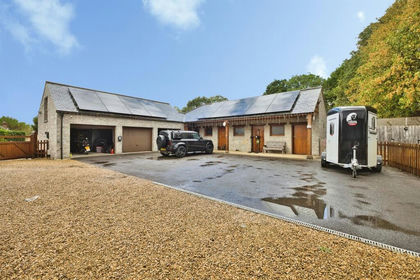 5 acres of House with Land for sale in Yeovilton and District