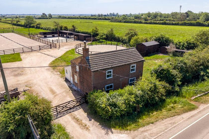 4.2 acres of Equestrian property for sale in Stickney