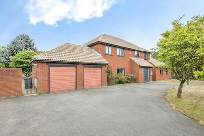 1.5 acres of House with Land for sale in Foxhall