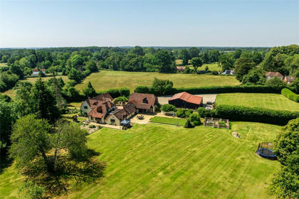 3 acres of House with Land for sale in Great Missenden