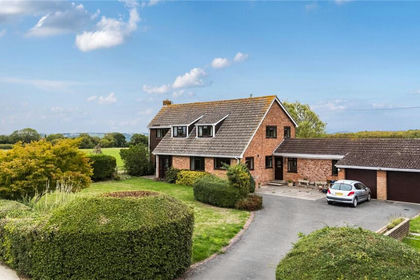 19.7 acres of House with Land for sale in Brent Knoll