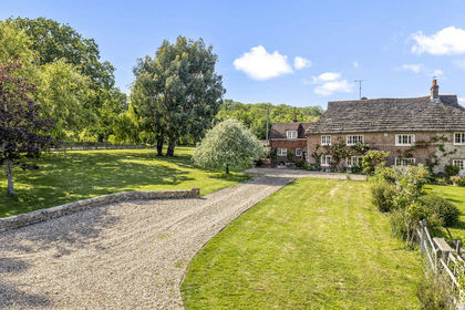 4.5 acres of Equestrian property for sale in Thakeham