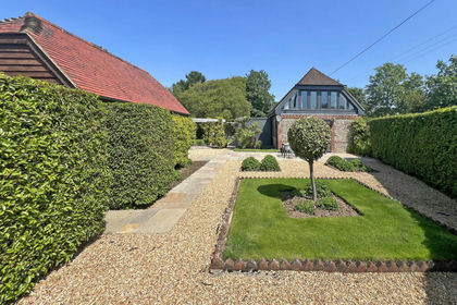 Barn Conversion for sale in Sidlesham