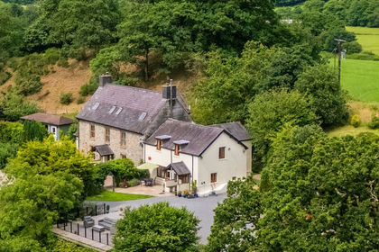 18 acres of Farmhouse for sale in Llandovery