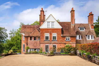 1.8 acres of House with Land for sale in Ewhurst