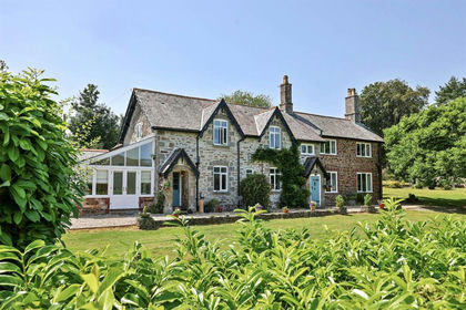 4.7 acres of House with Land for sale in Bickleigh