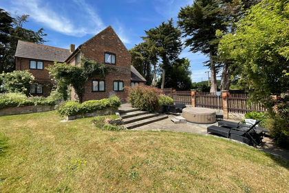 12 acres of Equestrian property for sale in Southampton