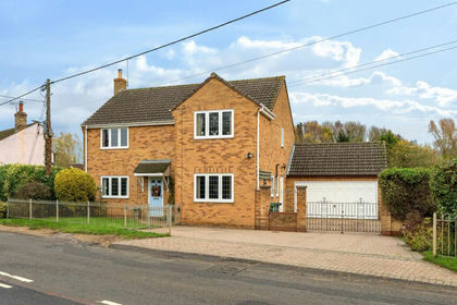 4.5 acres of House with Land for sale in Somersham