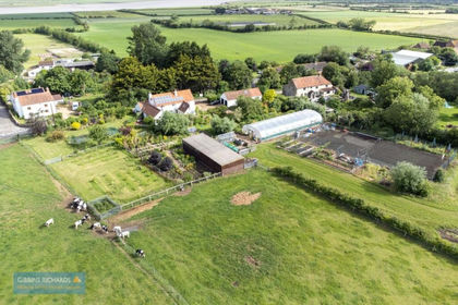 8 acres of Smallholding for sale in Pawlett