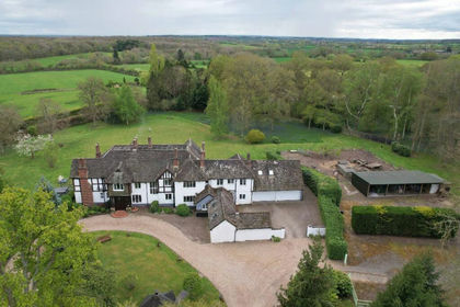 4.3 acres of Country Home for sale in Bubbenhall