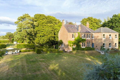 4.5 acres of House with Land for sale in Carlton Miniott