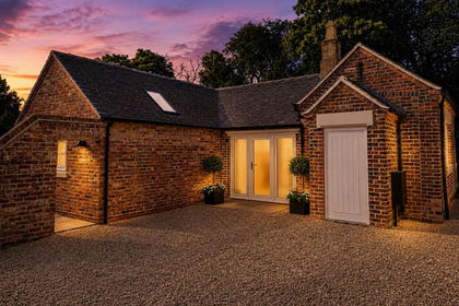 Barn Conversion for sale in Walton upon Trent