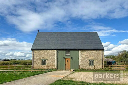 1 acre of Barn Conversion for auction in South Leigh and High Cogges