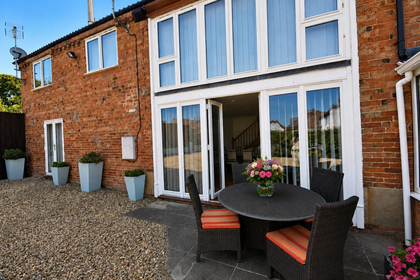 Barn Conversion for sale in Long Bennington