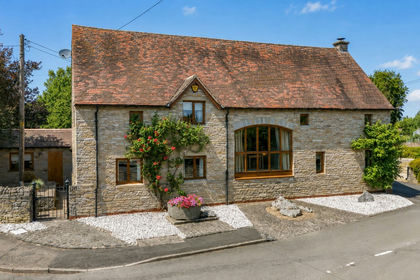 Barn Conversion for sale in Cleeve Prior