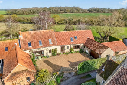 Barn Conversion for sale in Lavendon