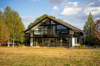 1.5 acres of House with Land for sale in Stoke Lacy