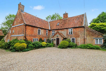 4 acres of Farmhouse for sale in Edgefield