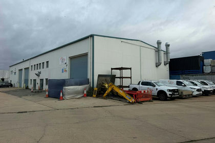 Warehouse for sale in Marchwood