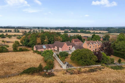 4.7 acres of Barn Conversion for sale in Crowle