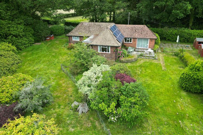 1.5 acres of House with Land for sale in Heathfield and Waldron