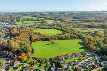 9.7 acres of Agricultural Land for sale in Wootton Bridge