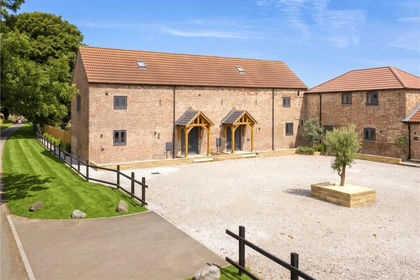 Barn Conversion for sale in Camblesforth