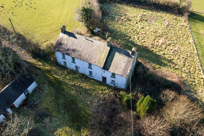 3.5 acres of Farmhouse for sale in Llandysul