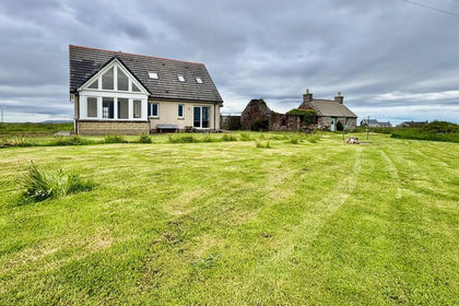2.3 acres of House with Land for sale in Caithness, Sutherland and Easter Ross