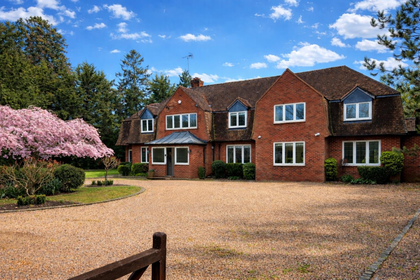 1 acre of Land for sale in Knebworth