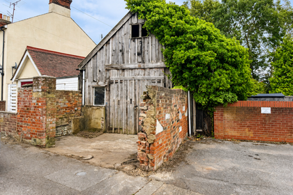 Workshop for sale in Ipswich