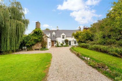 27 acres of Agricultural Land for sale in Betws yn Rhos