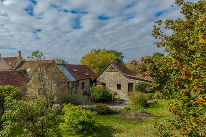 1 acre of Barn Conversion for sale in Kingston Seymour