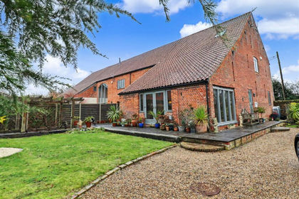 Land for sale in Dilham