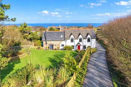 Cottage for sale in Hartland