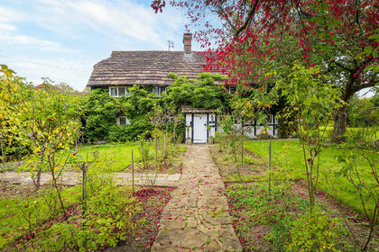 1.5 acres of Land for sale in Ewhurst