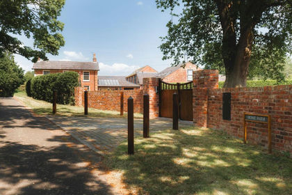 4 acres of House with Land for sale in Henbury