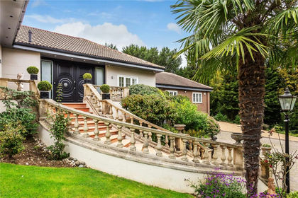 1.7 acres of Land for sale in Woldingham