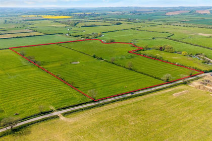 26.7 acres of Farmland for sale in Gretton