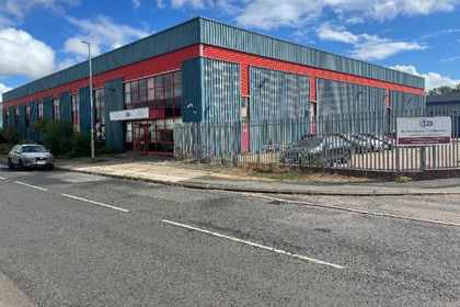 Warehouse for sale in Hollinswood and Randlay