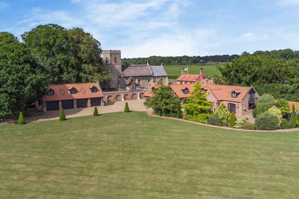 2.5 acres of House with Land for sale in Ormesby St. Michael