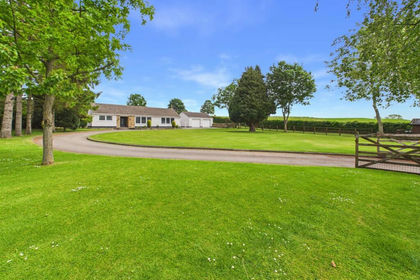 1.1 acres of House with Land for sale in Middleton Tyas