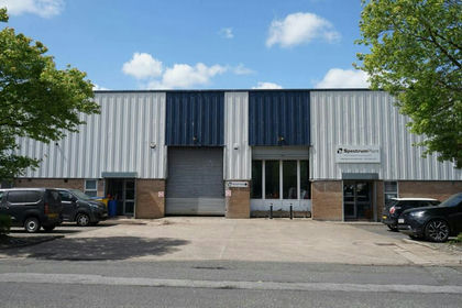 Warehouse for sale in Woolston